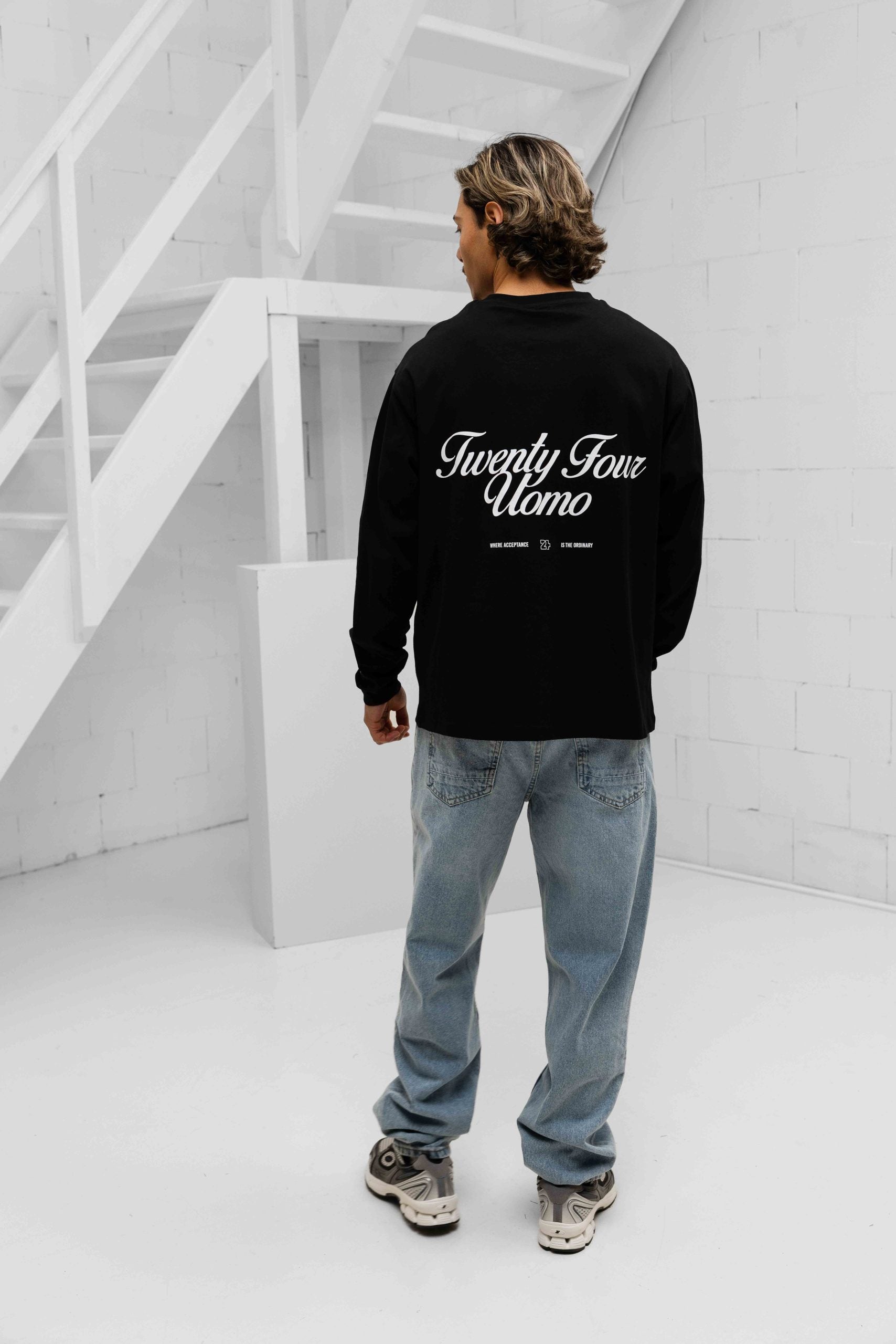 Classic Script Longsleeve Shirt Heren Zwart PRE-ORDER 21 JULI