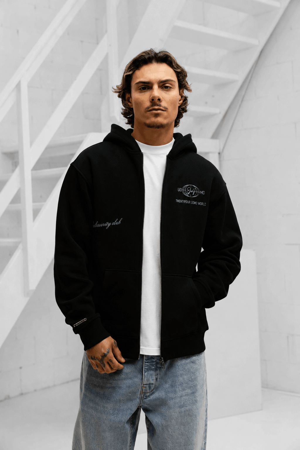 World Zipped Hoodie Heren Zwart